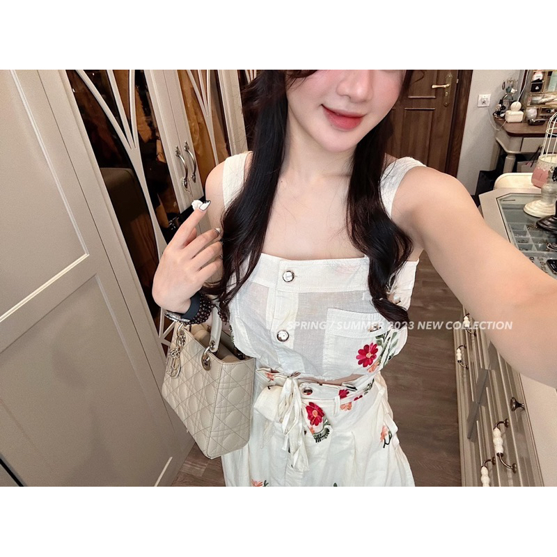 Set áo croptop kèm chân váy hoa xoè đi biển sexy