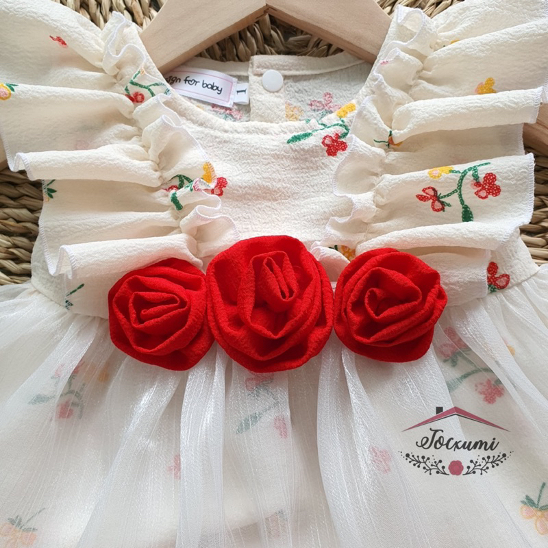 Body váy hoa kết ba bông bồng đỏ nổi bật siêu cưng - Tocxumi