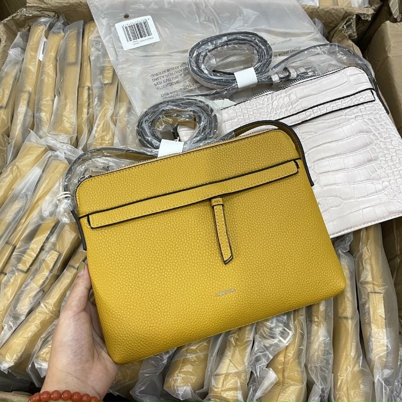 Thanh lý túi đeo chéo cho nữ nhiều mẫu