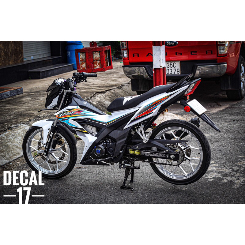 Tem sonic xe trắng