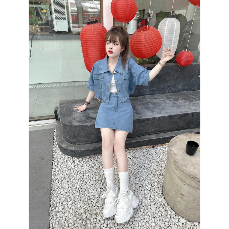 Set jean 3 món cầm nặng trịch tay hứa làm hài lòng cả những người khó tính nhất 😋 Mời ce thưởngggg
