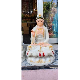 Tượng Quan Âm Bồ Tát cao 30 cm.
