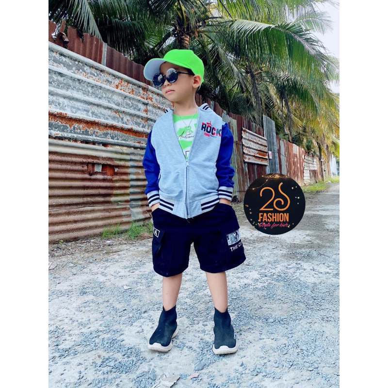 Khoác boomber cho bé trai
