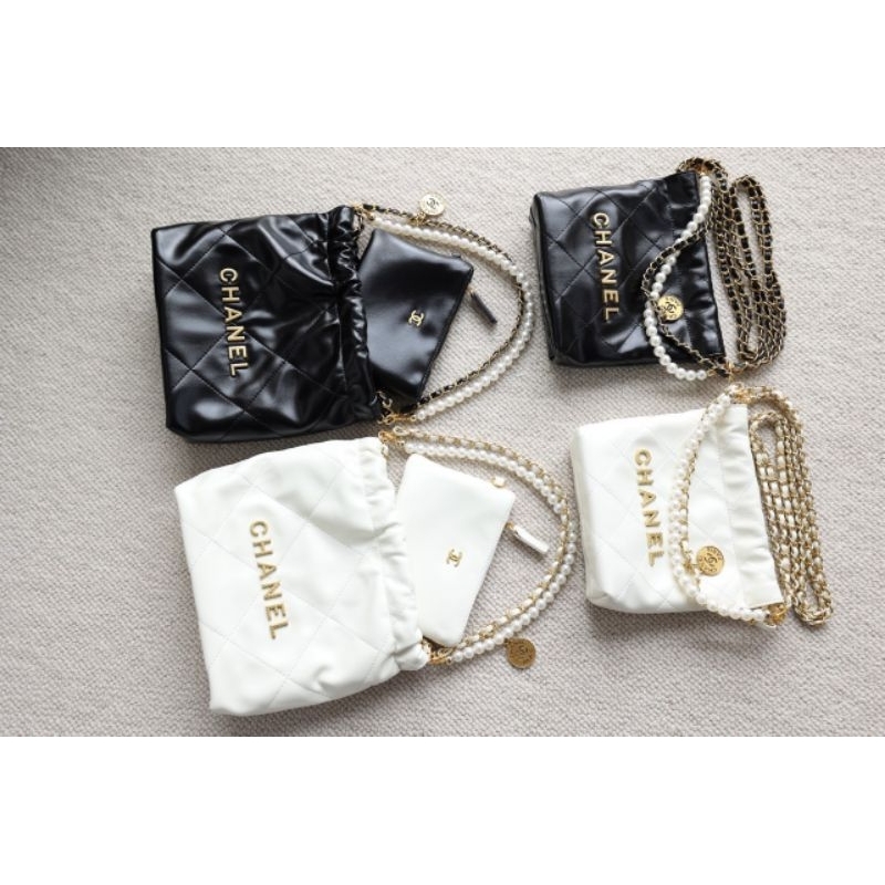 Túi xách nữ C.N bag da cực mềm 2 màu (đen+trắng)khóa vàng -2 size(sz20&amp;sz23) đeo được nhiều kiểu cực xinh