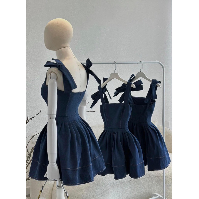 ĐẦM JEAN DÂY CỘT VAI