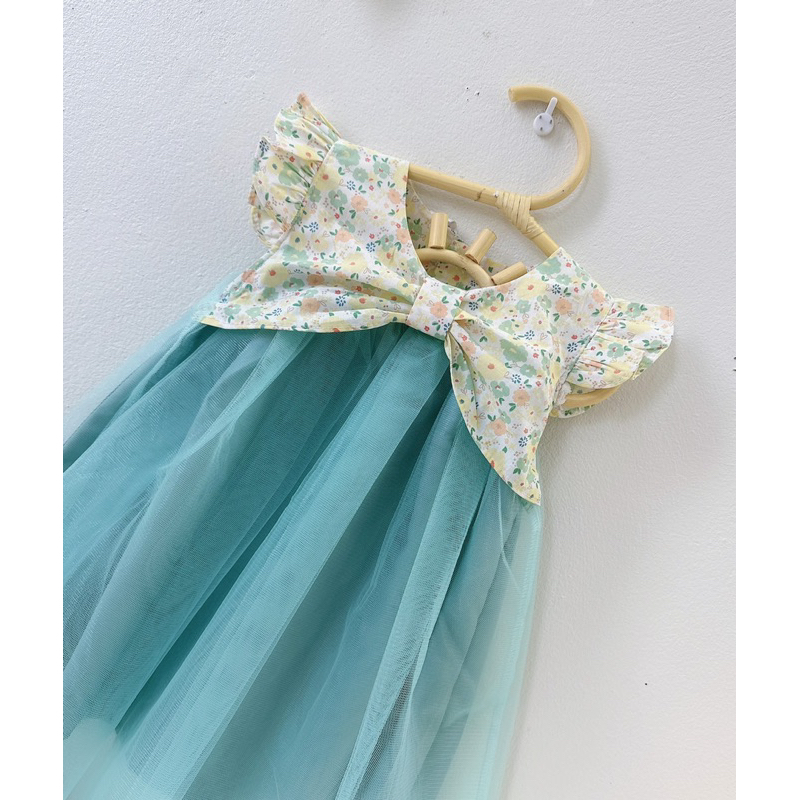 Váy công chúa nơ hoa nhí phối lưới xanh xinh xắn - Tocxumi