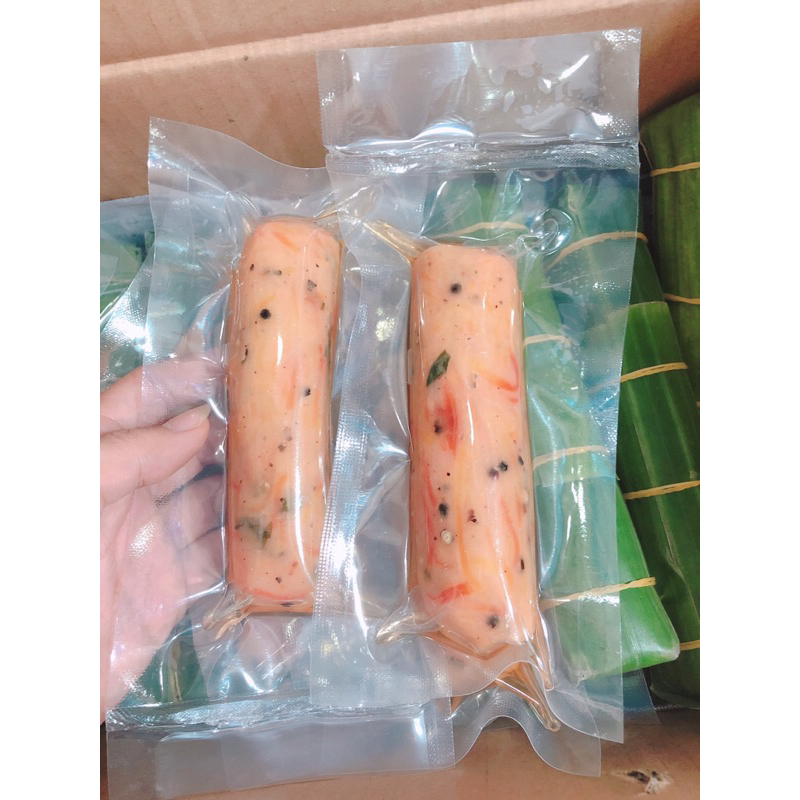 Nem chua vỏ bưởi chay