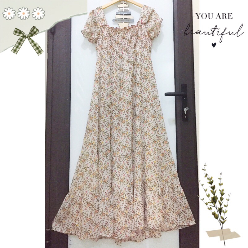 Váy đầm vintage hoa nhí cổ vuông dáng siêu dài cổ điển