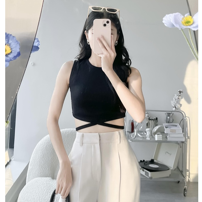 Áo croptop thun sát nách cổ tròn, thắt dây vòng eo thời trang GAGO màu đen GA4308