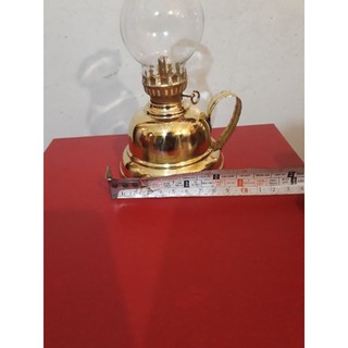 Đèn dầu bằng đồng