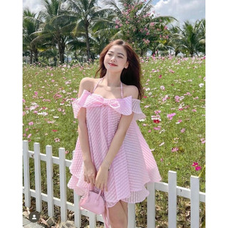 Đầm xốp hồng dây cổ yếm nơ ngực 🌸