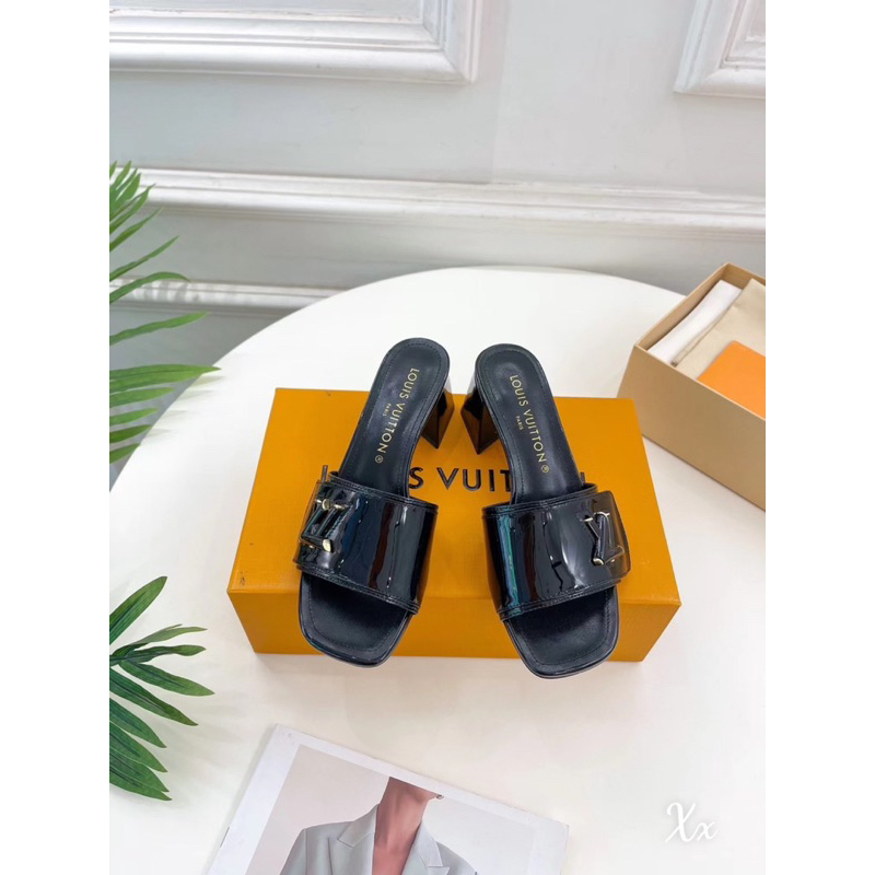 Guốc LV 2023 Trắng Đen Kem Full Size 35-39  -  By Anh Dinh Phuong