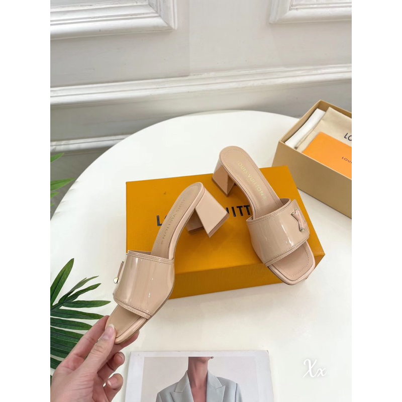 Guốc LV 2023 Trắng Đen Kem Full Size 35-39  -  By Anh Dinh Phuong