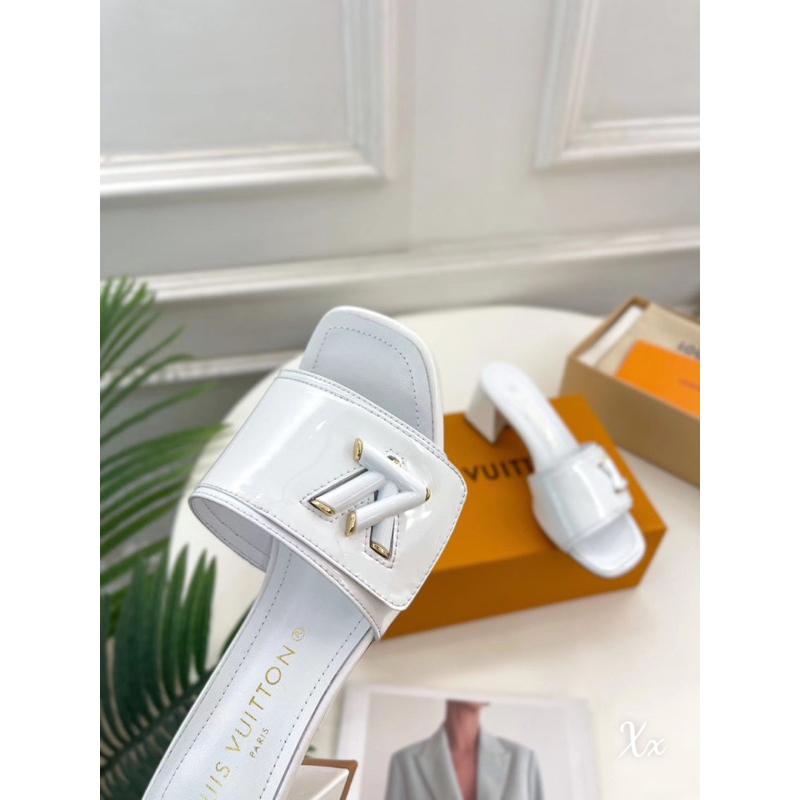 Guốc LV 2023 Trắng Đen Kem Full Size 35-39  -  By Anh Dinh Phuong