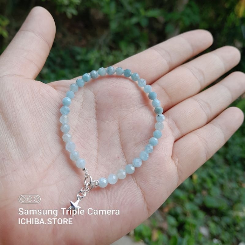 Vòng tay A q u a m a r i n e cắt giác 4mm khóa bạc