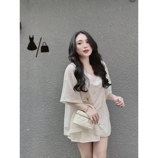 Áo cổ tim khoét sâu vải siêu mát