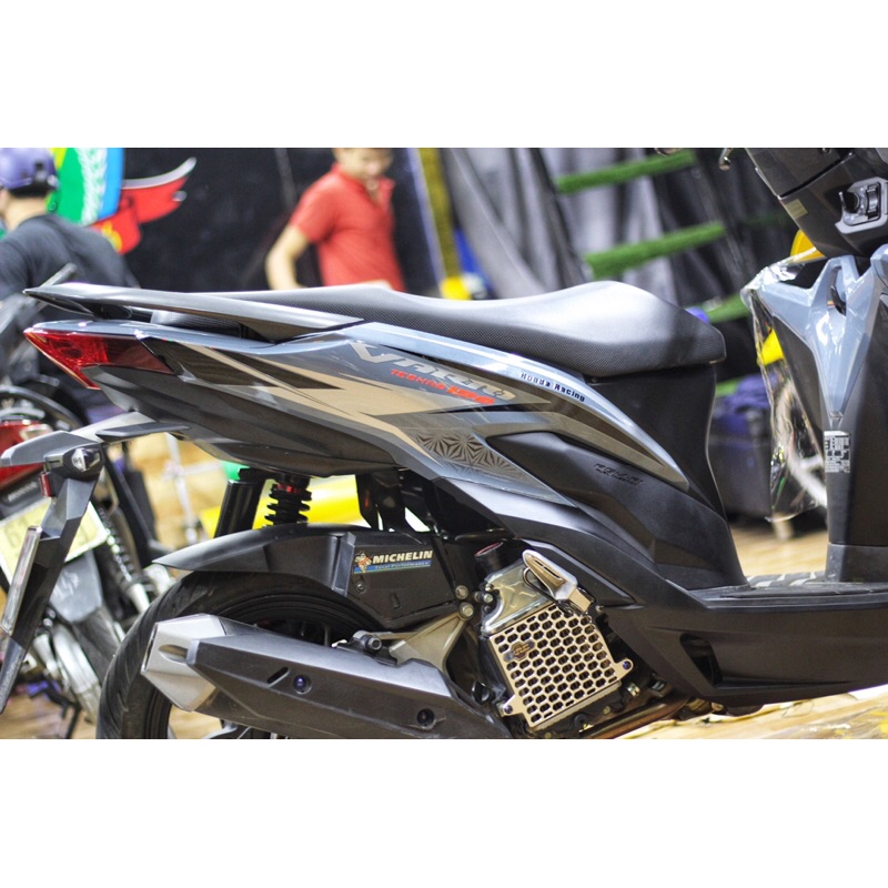 Tem chế vario 150 xám xi măng