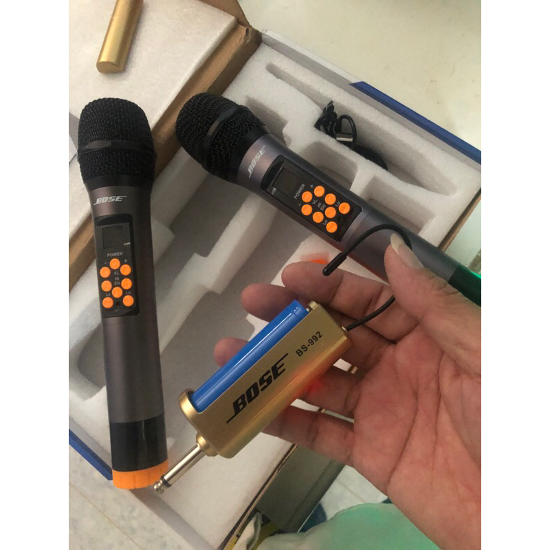 Micro karaoke đa năng BOSE BS-992 (Chỉnh Echo, Volume trên thân mic, tương thích loa Bose S1Pro, JBL EON, Sony, loa kéo)