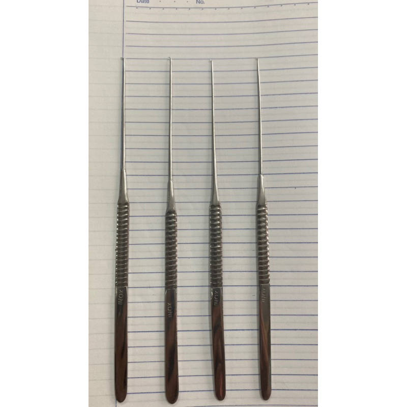 Móc vuông dùng trong y tế