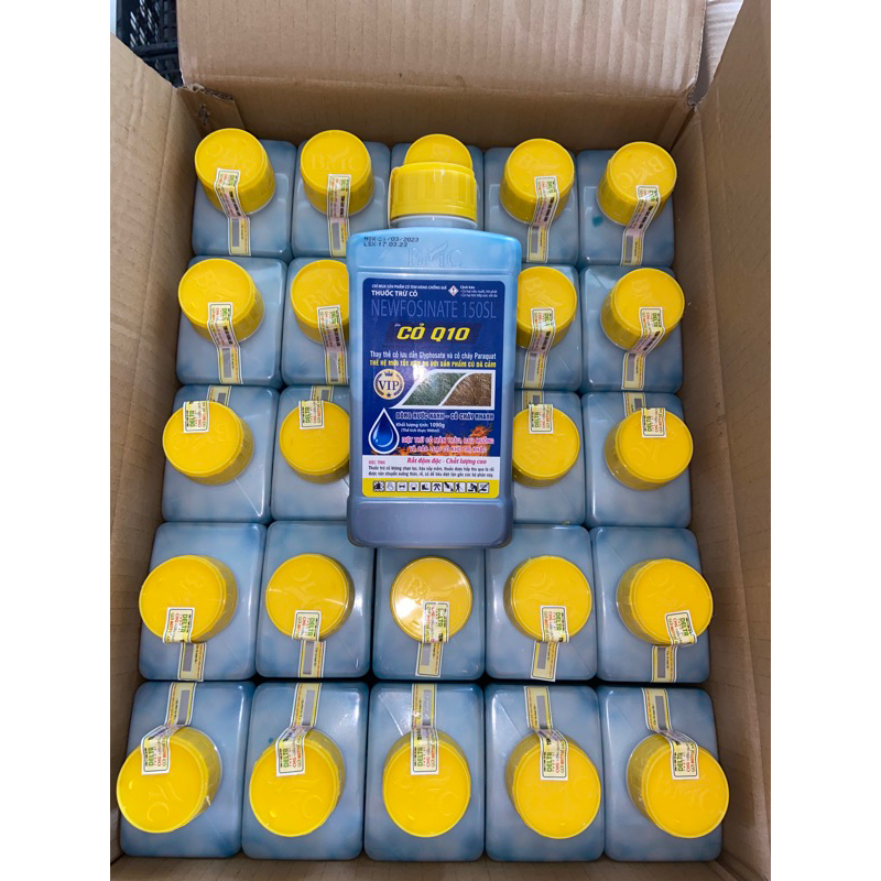 Cỏ khai hoang hiệu Q10 công ty BMC chai 900ml nước xanh - Hàng Chính Hãng