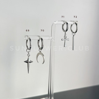 Bông tai tròn thép không gỉ gắn charm unisex