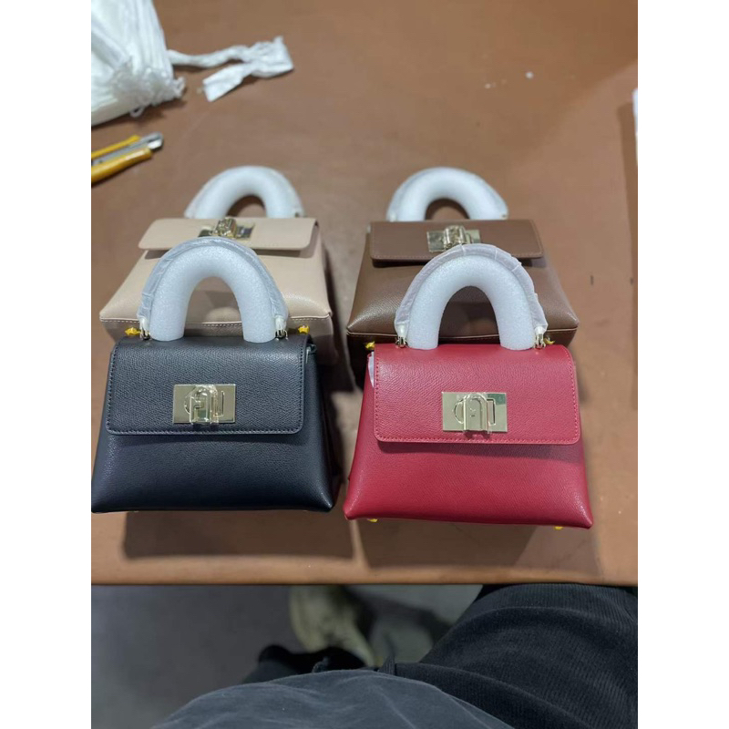 𝐓𝐮́𝐢 𝐅𝐮𝐫𝐥𝐚 1927- 𝐃𝐀 𝐓𝐡𝐚̣̂𝐭