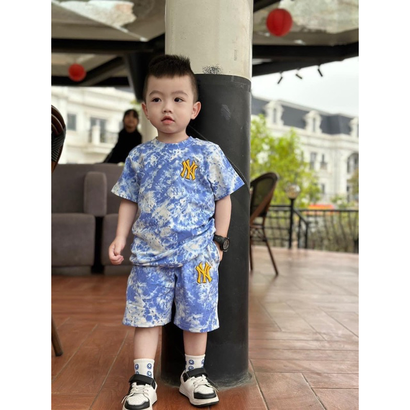 Bộ loang xanh bé trai