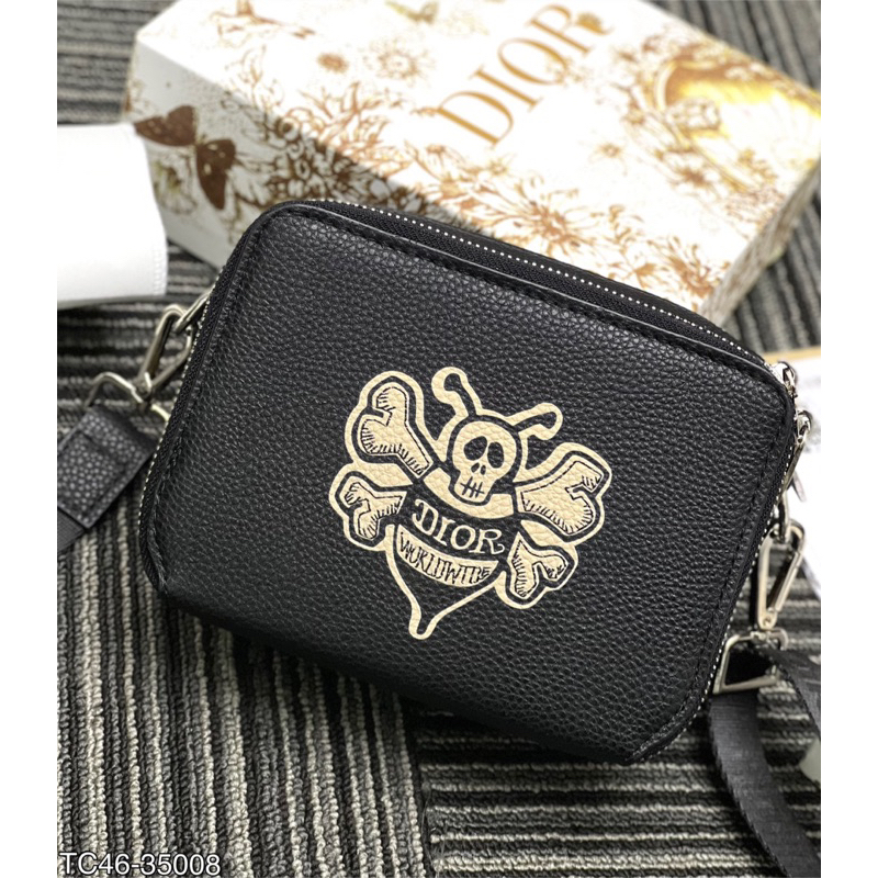 Túi đeo chéo nam thời trang hot trend năm 2023 new