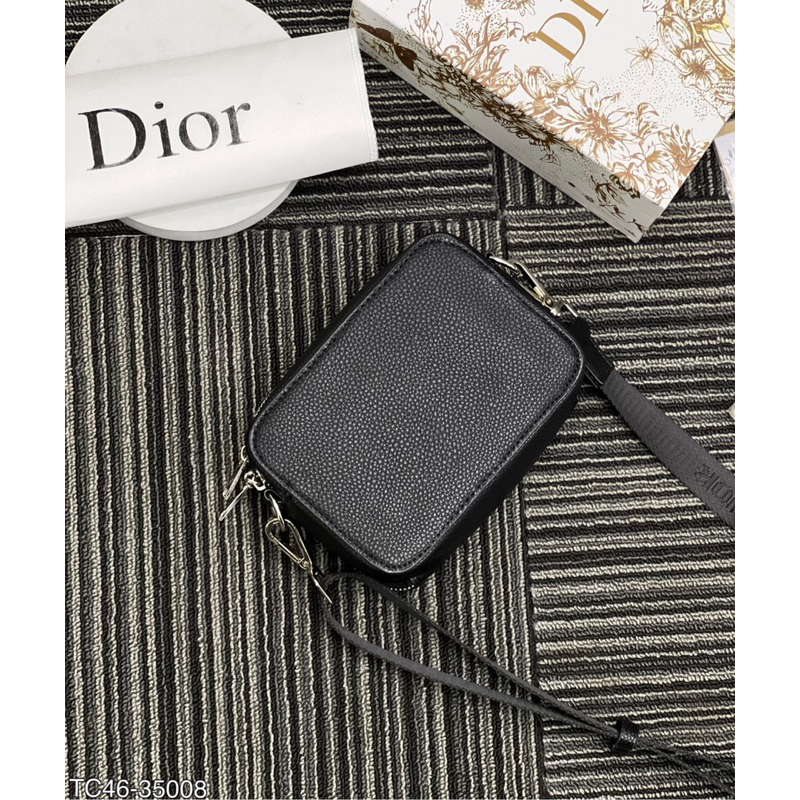 Túi đeo chéo nam thời trang hot trend năm 2023 new