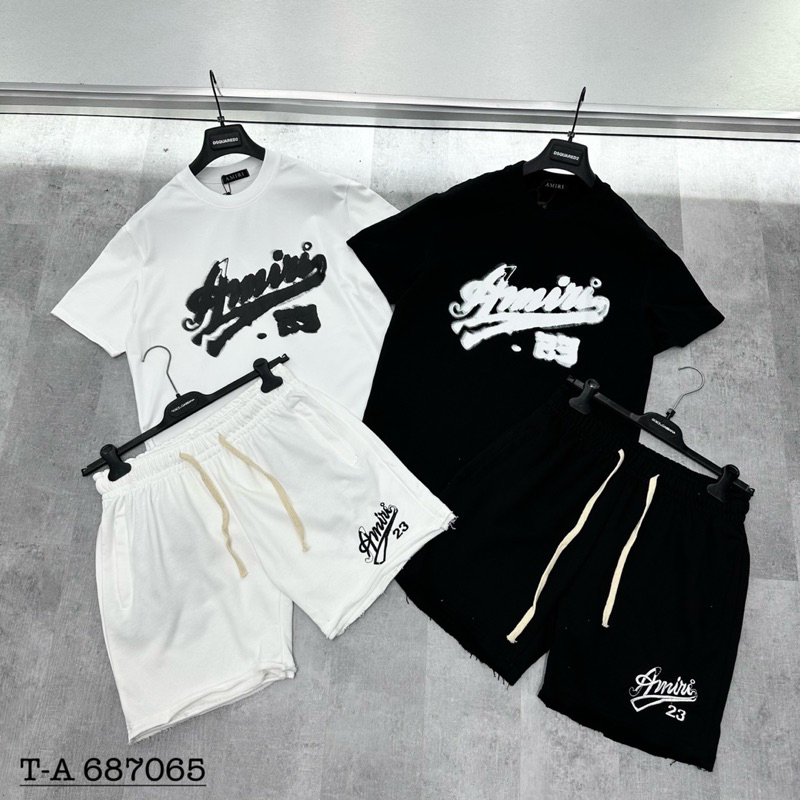 Bộ cộc tay hot trend cùng với 2 màu đen trắng độc lạ hot hè năm 2023 new