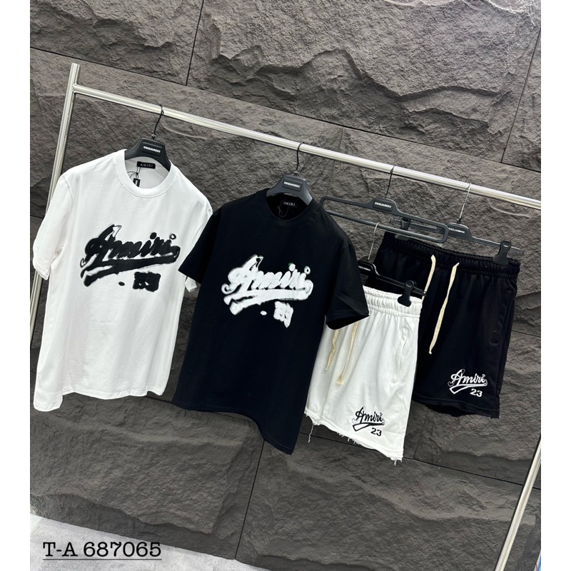 Bộ cộc tay hot trend cùng với 2 màu đen trắng độc lạ hot hè năm 2023 new