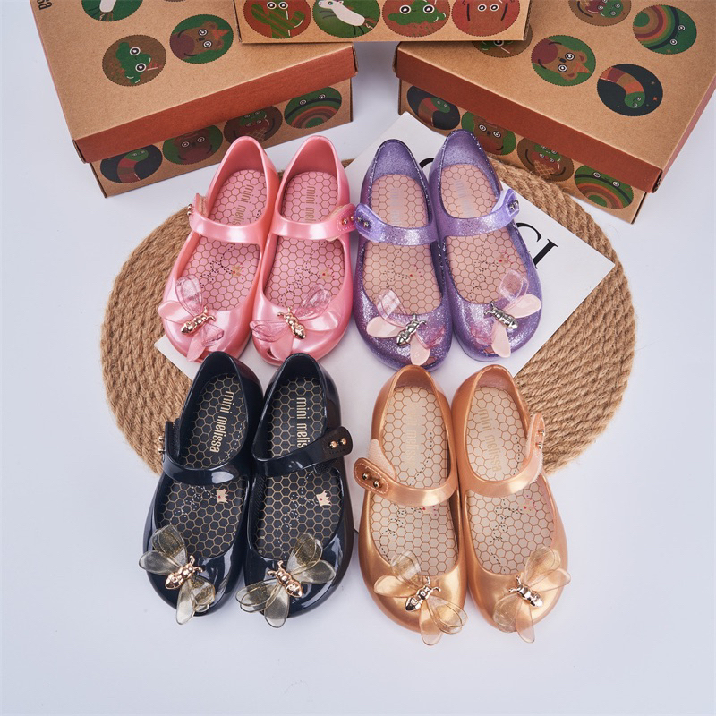 Giày nhựa thơm Melissa xuất dư hình con ong cực xinh dành cho bé gái