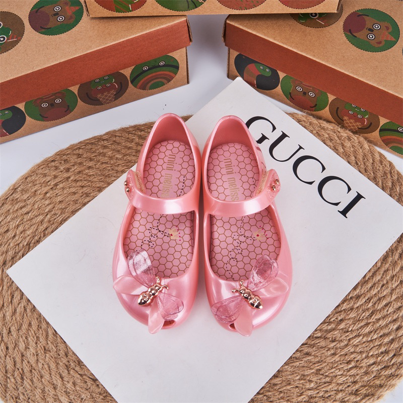 Giày nhựa thơm Melissa xuất dư hình con ong cực xinh dành cho bé gái