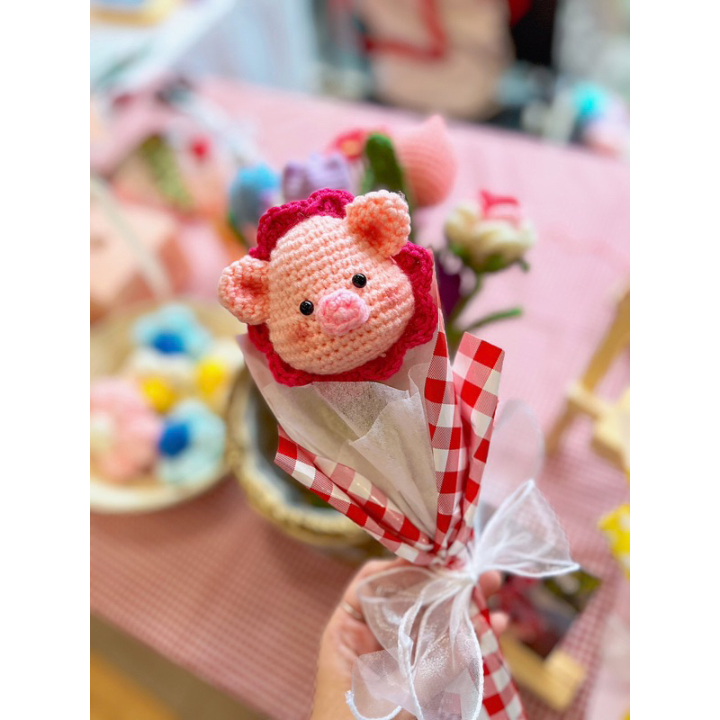 Bông hoa hình Con heo Bằng len - Hoa móc len Handmade hình heo ú - Bó hoa heo 1 bông móc len