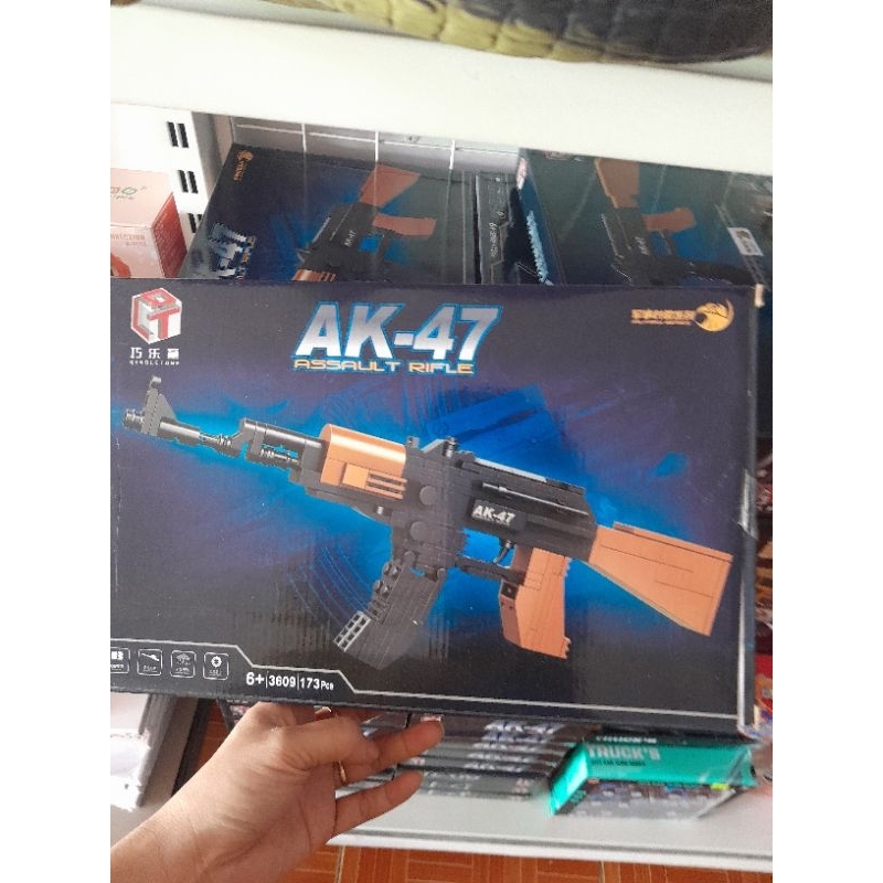 Lego sung Ak 47