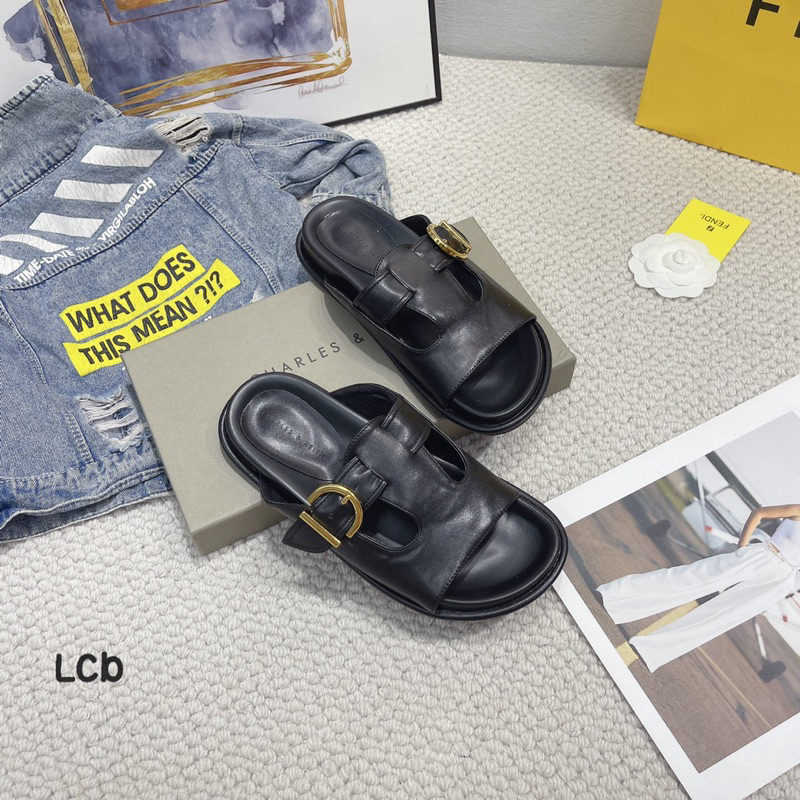 Dép lê cn.k quai cài khuy bản mới nhất siêu xinh