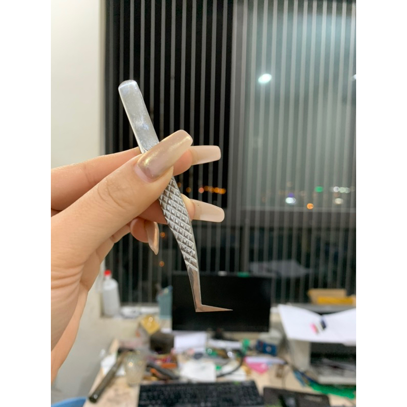 Nhíp volume mũi L vuông