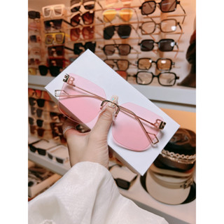 Mắt Kính Vuông Chứ B Màu Hồng Pastel Ngọt Ngào