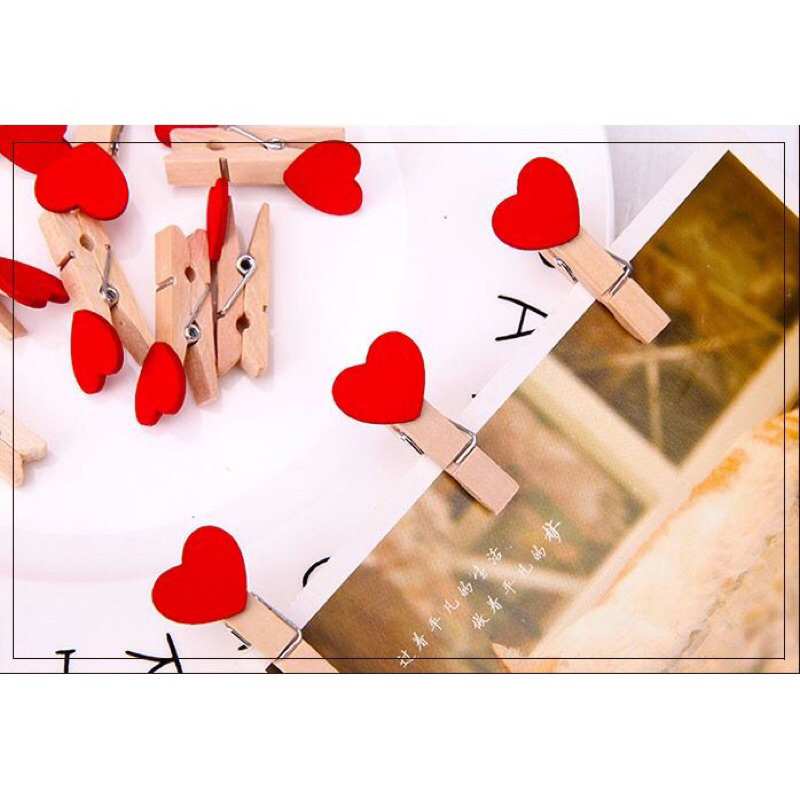 Kẹp gỗ hình trái tim dùng để treo ảnh