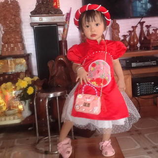 Áo Dài Lụa Đính Ngọc Kèm Mấn Cho Bé Gái