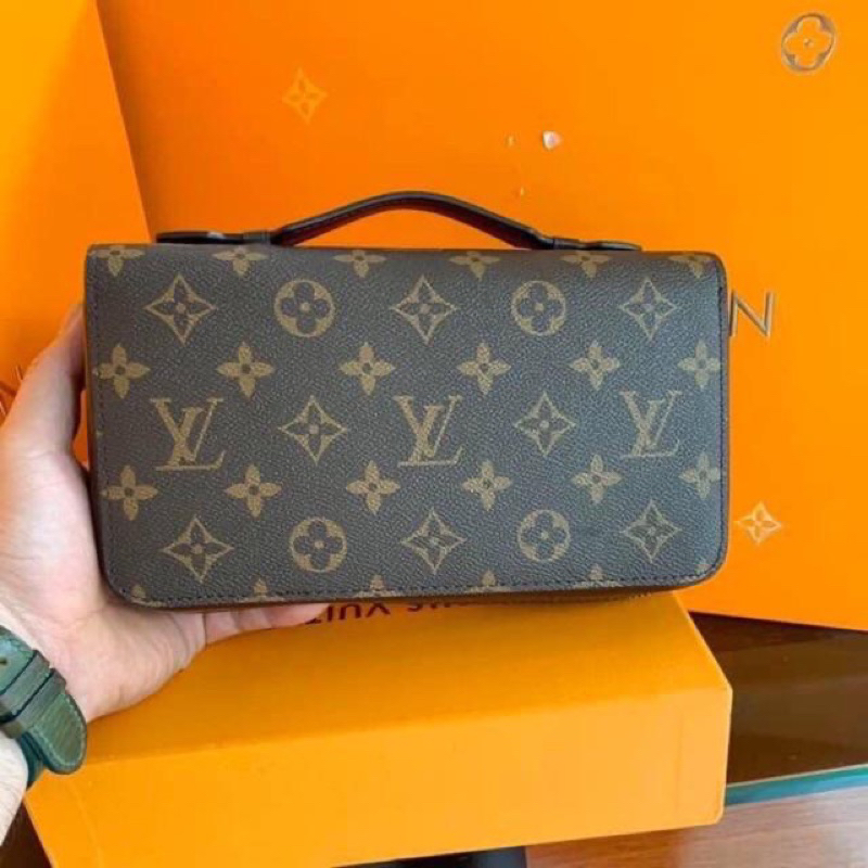 Ví Cầm Tay LV Nhiều Ngăn 2 khóa cao cấp - Windy.com