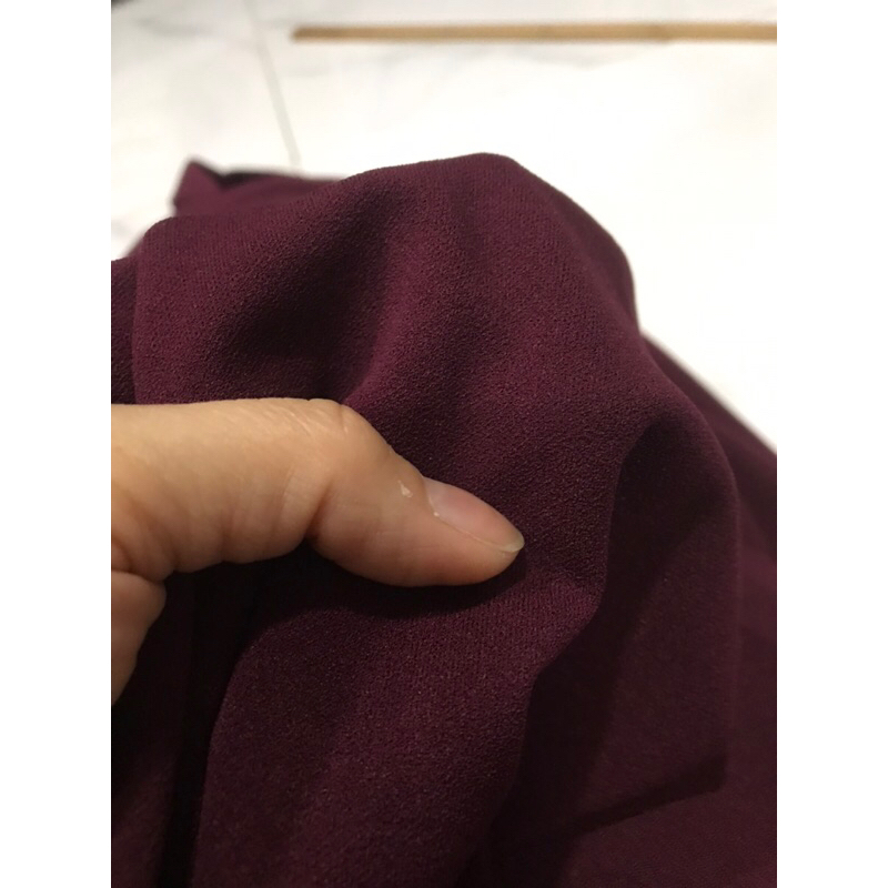 Vải thun cát Nhật màu đỏ đô co dãn dày vừa mềm rũ may đầm váy ,quần áo kiểu thời trang