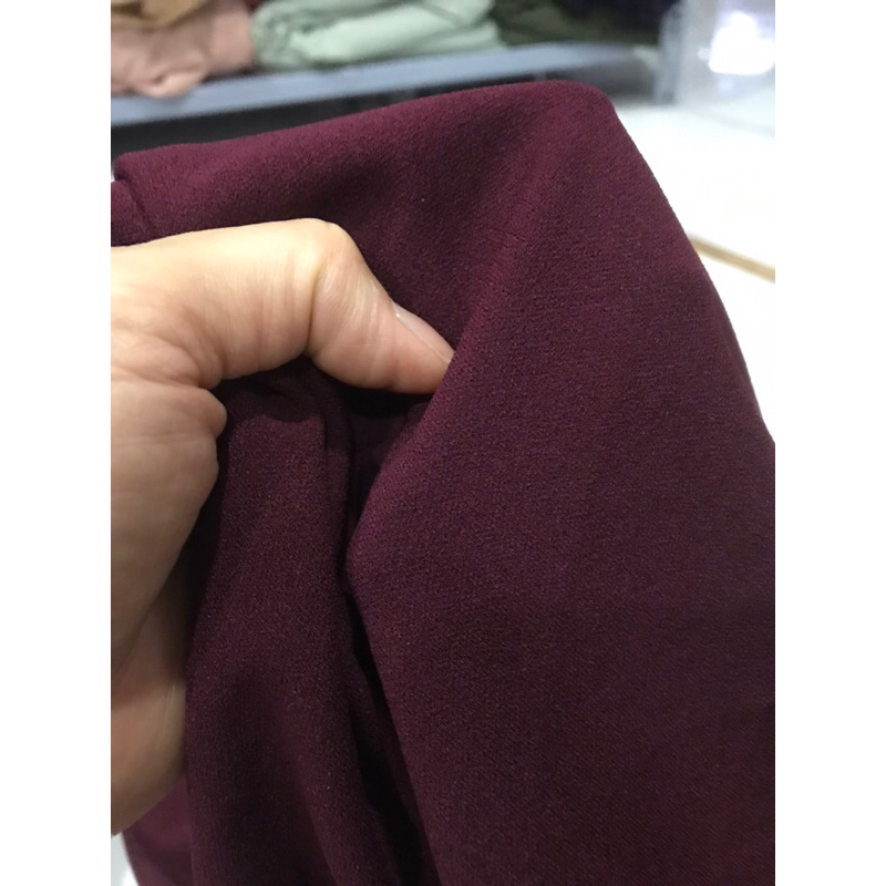 Vải thun cát Nhật màu đỏ đô co dãn dày vừa mềm rũ may đầm váy ,quần áo kiểu thời trang