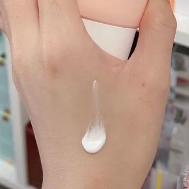 KEM CHỐNG NẮNG MOONLOOK SPF 50+ NÂNG TONE LÀM SÁNG DA