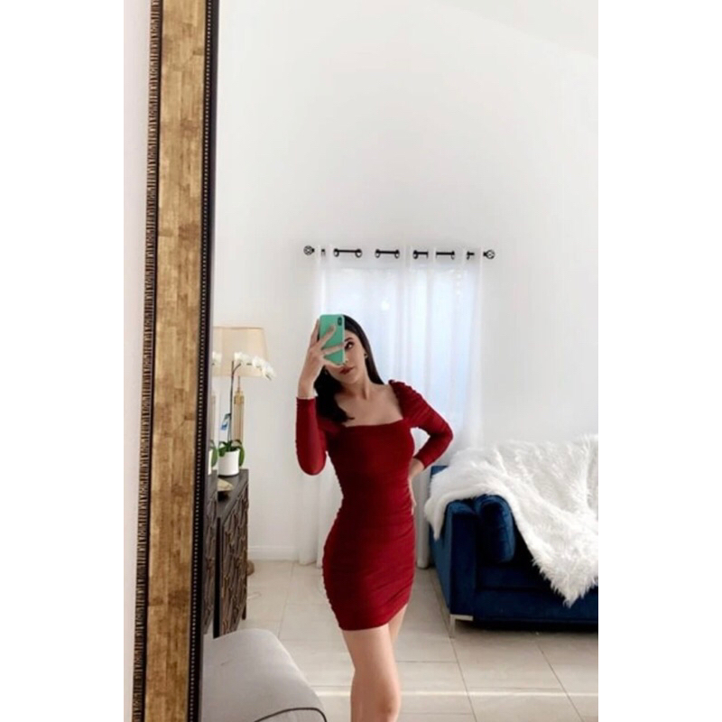 ✨Đầm cổ vuông ôm body tay áo lưới siêu tôn dáng ✨