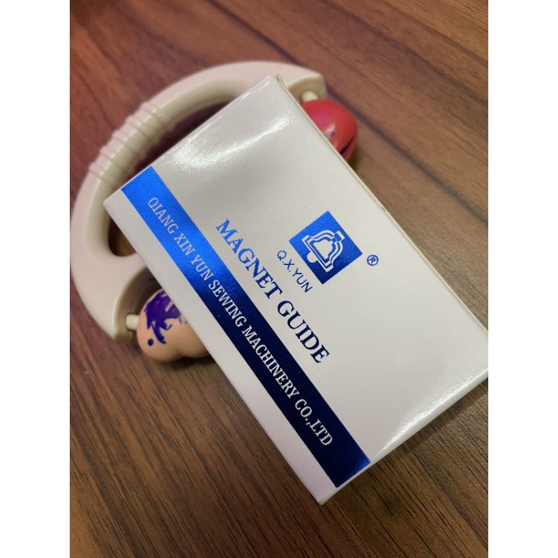 Cữ nam châm định hướng vải may