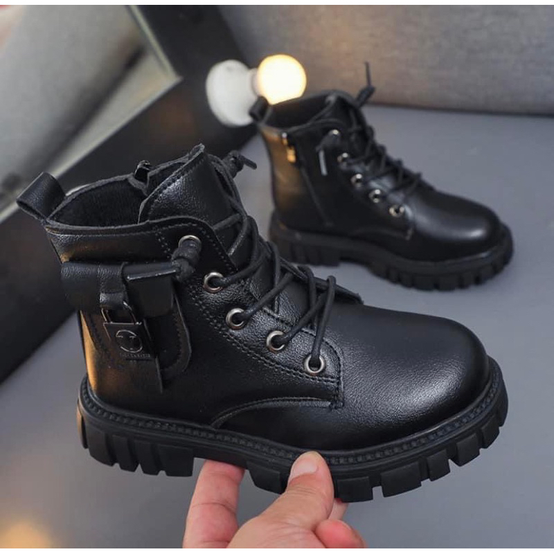 Giày boot cao cổ siêu ngầu siêu chất cho bé yêu nhà mình