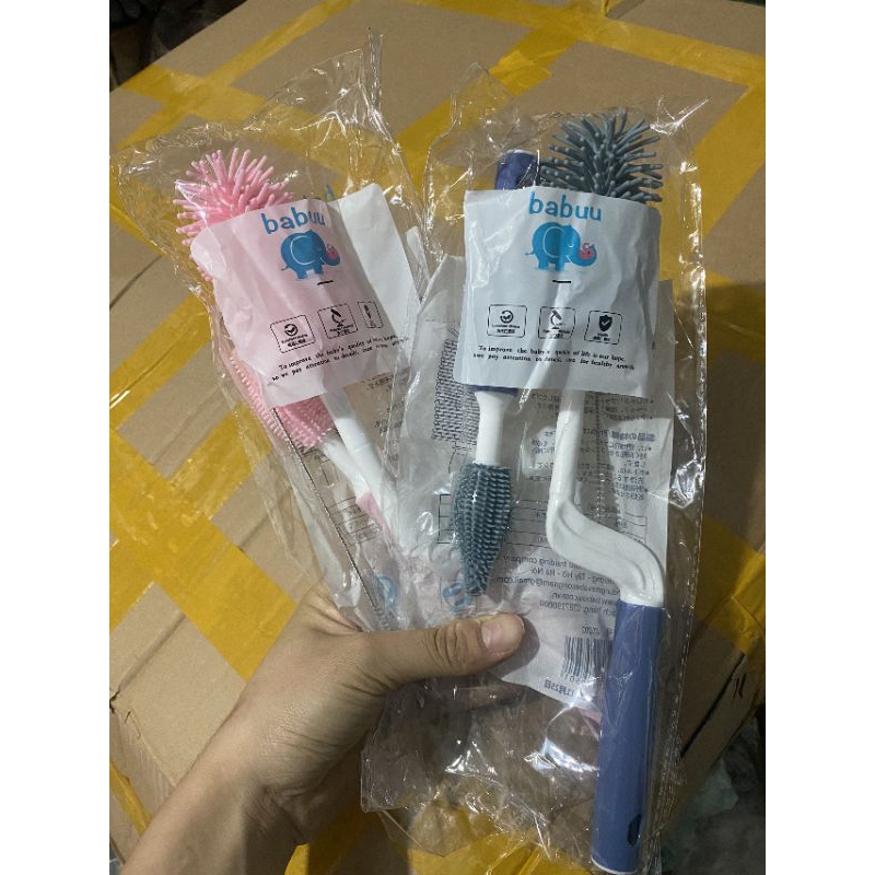 BABUU Cọ bình sữa silicon 3 chi tiết ( màu ngẫu nhiên)