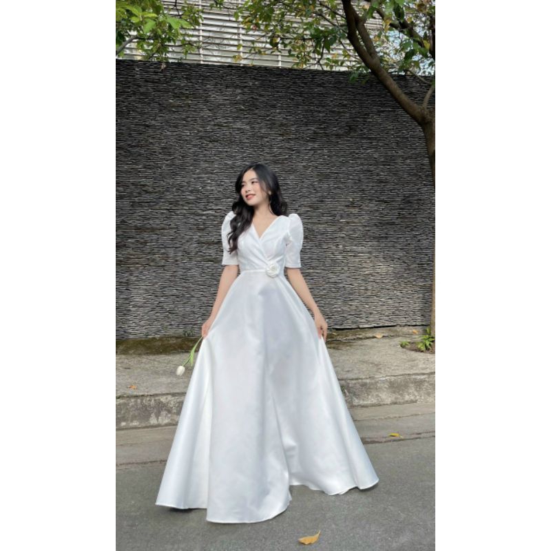 Váy Cưới Đi Bàn Cổ Tim Kèm Hoa Eo Chất Taftar Mềm Chuẩn From Size S M L Xl Và Có May Theo Số Đo Riêng