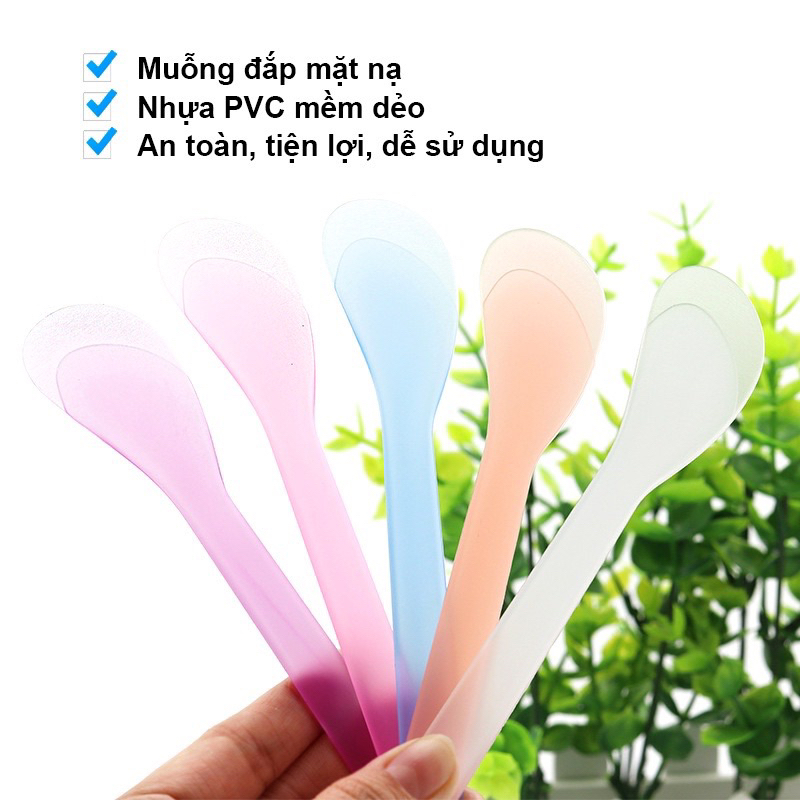 Que đắp mặt nạ